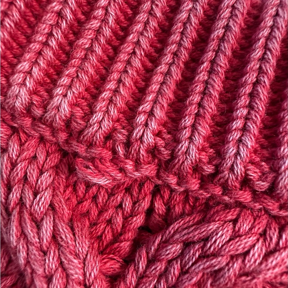 Free People Chunky Cable Knit Sweater Berry Red Cotton Cropped Cozy Knit Small - Picture 12 of 12